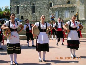 2-14-juillet-2005-Groupe-folklorique-sicilien