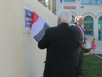 4-Inauguration-Dévoilage-plaque-en-mémoire-de-M.-Allain